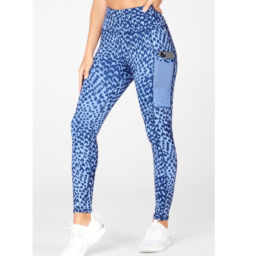 GUC Fabletics Marina Sahara Blue Cheetah On-The-Go Powerhold Leggings 069